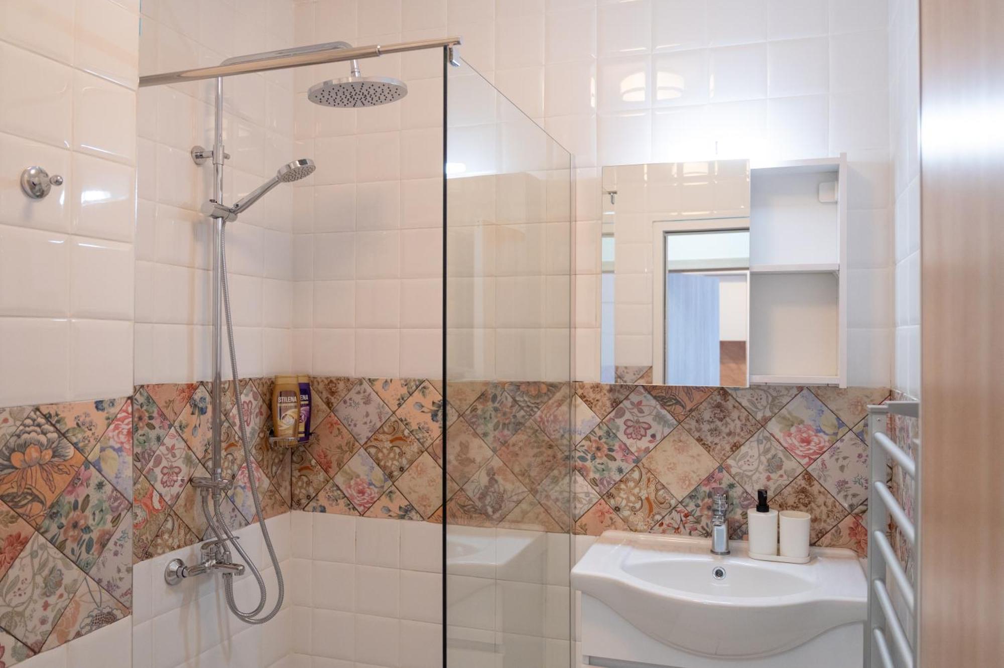Apartment Sunny 1bdr Near Center Sofia