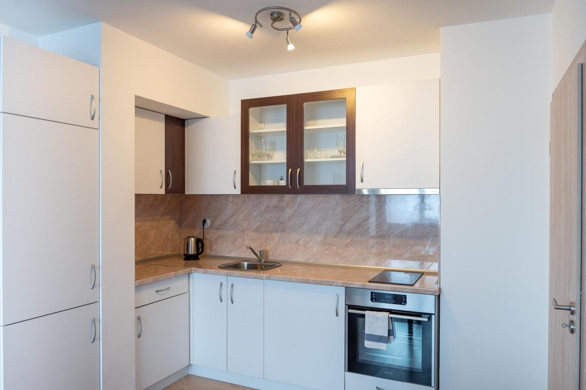 Apartment Sunny 1bdr Near Center *